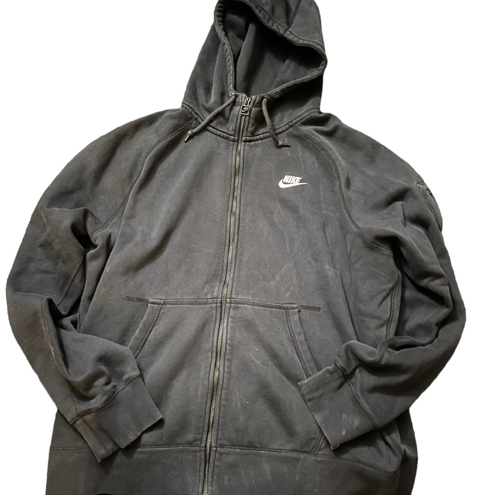Used 2000s Black Nike Hoodie 
size XL